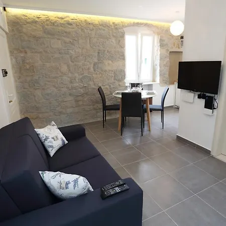 Apartament Contarini *