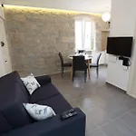 Apartman Contarini *